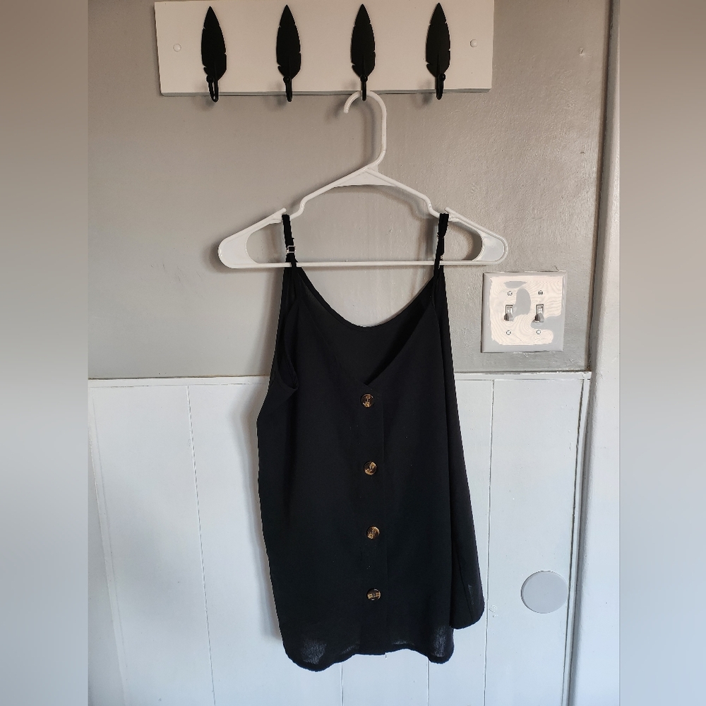 Women's button up vneck tanktop Medium black